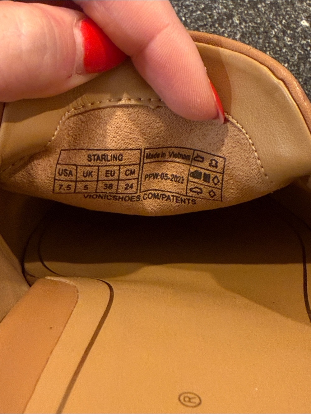Like New Vionic Brown Leather Slip-On Loafer with Gold Chain Accent - size 7.5 - Picture 2 of 6